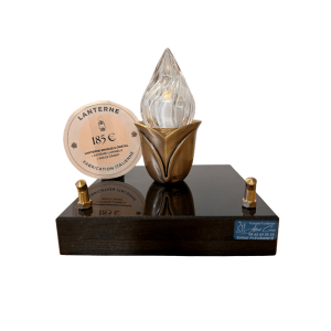 Lanterne bronze sur socle granit noir